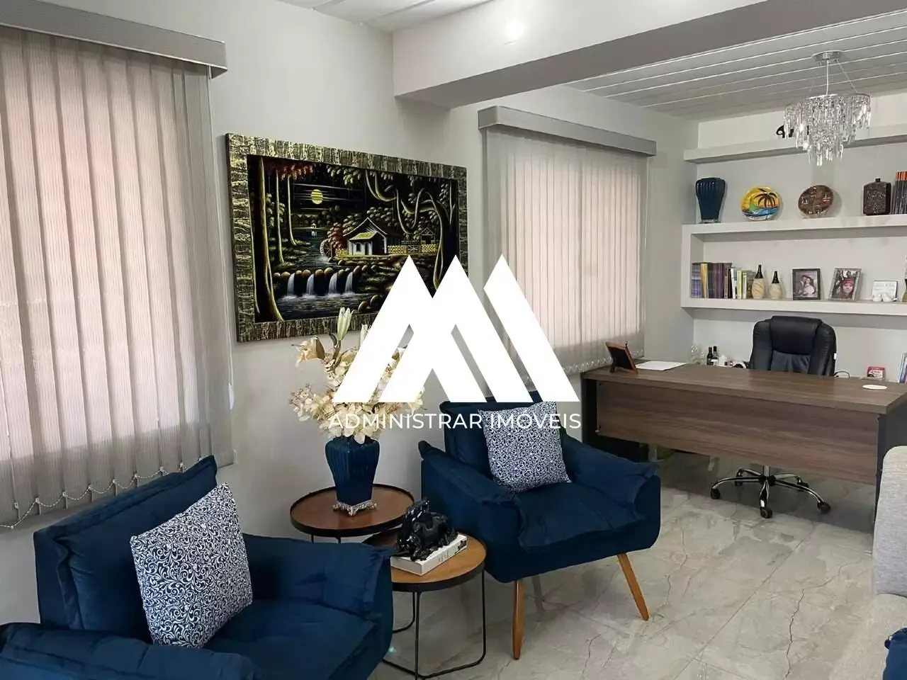Casa 3 quartos com 2 pavimentos à venda no Santa Mônica