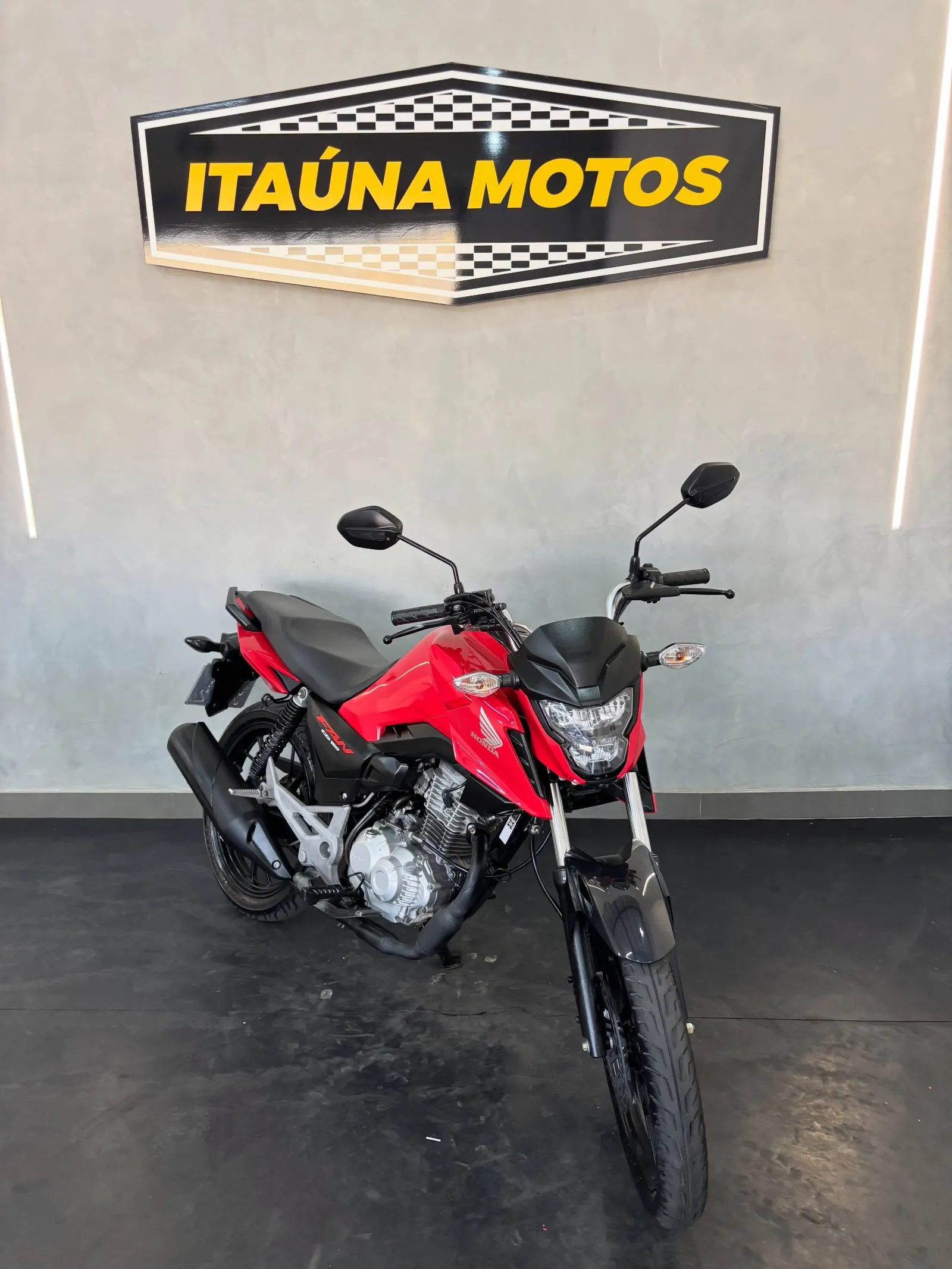 Honda Fan 160 2025 seminova, 8 mil km, R$ 20.900