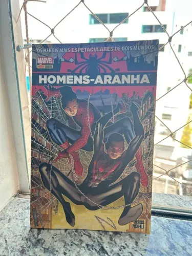Homens-Aranha da Panini, ótimo estado de conservação.