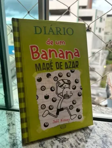 Diário de um Banana Capa Dura, Volume 8 - Maré De Azar, Seminovo