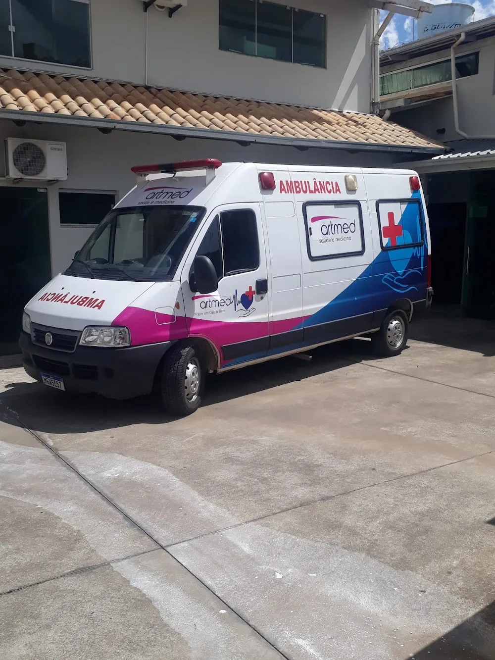 ITAÚNA AMBULÂNCIAS