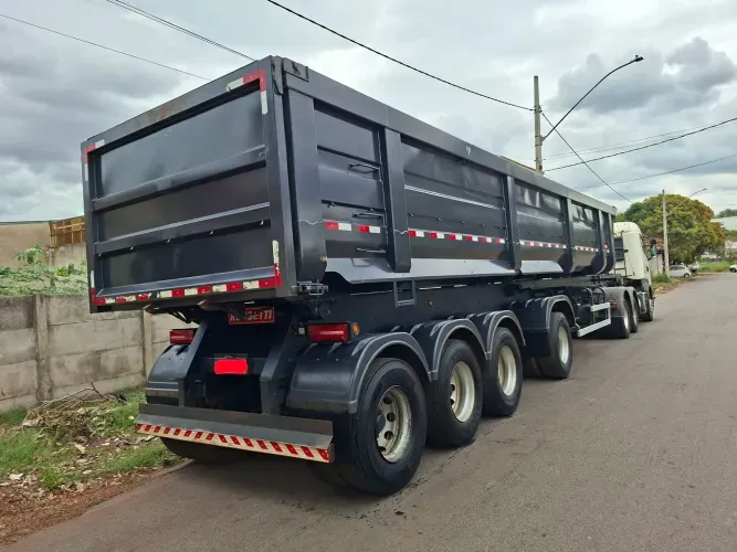 Carreta basculante 40 mts3
