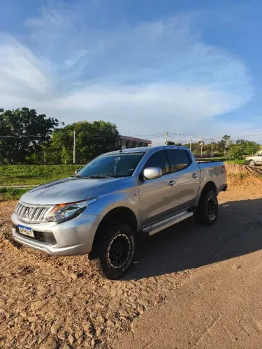 Mitsubishi L200 Triton Sport GLX 2.4 CD Diesel Mec. 2019