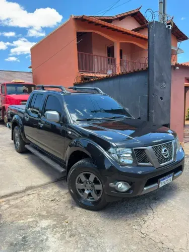 Nissan Frontier SV AT. CD 4X4 2.5 TB Dies. Aut. 2016