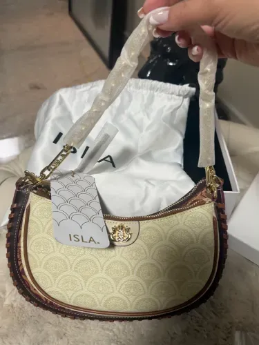 Bolsa Isla nova
