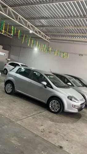 Fiat Punto Essence 1.6 Flex 16V 5P 2016