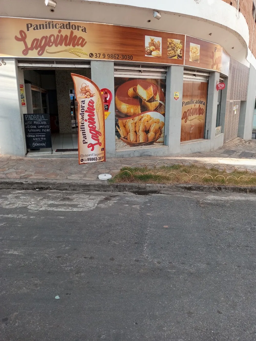 Panificadora Lagoinha — Padaria no Centro