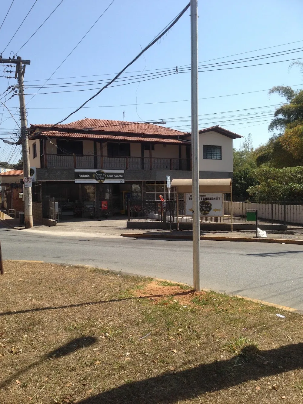 Sabor de Minas — Padaria no Santanense