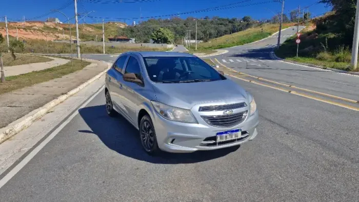 Chevrolet Onix Hatch LT 1.0 8V Flex Power Mec. 4P 2015