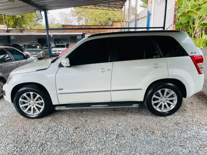 Suzuki Grand Vitara 2.0 16V 4x2/4x4 5P Aut. 2015