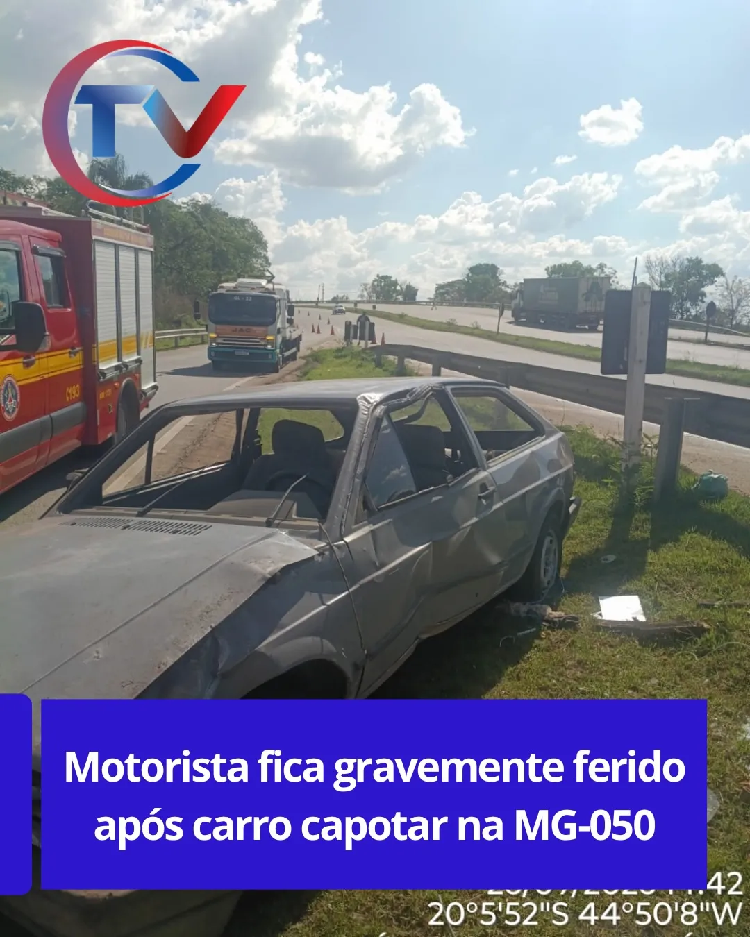 Homem de 68 anos fica gravemente ferido após capotar na MG-050