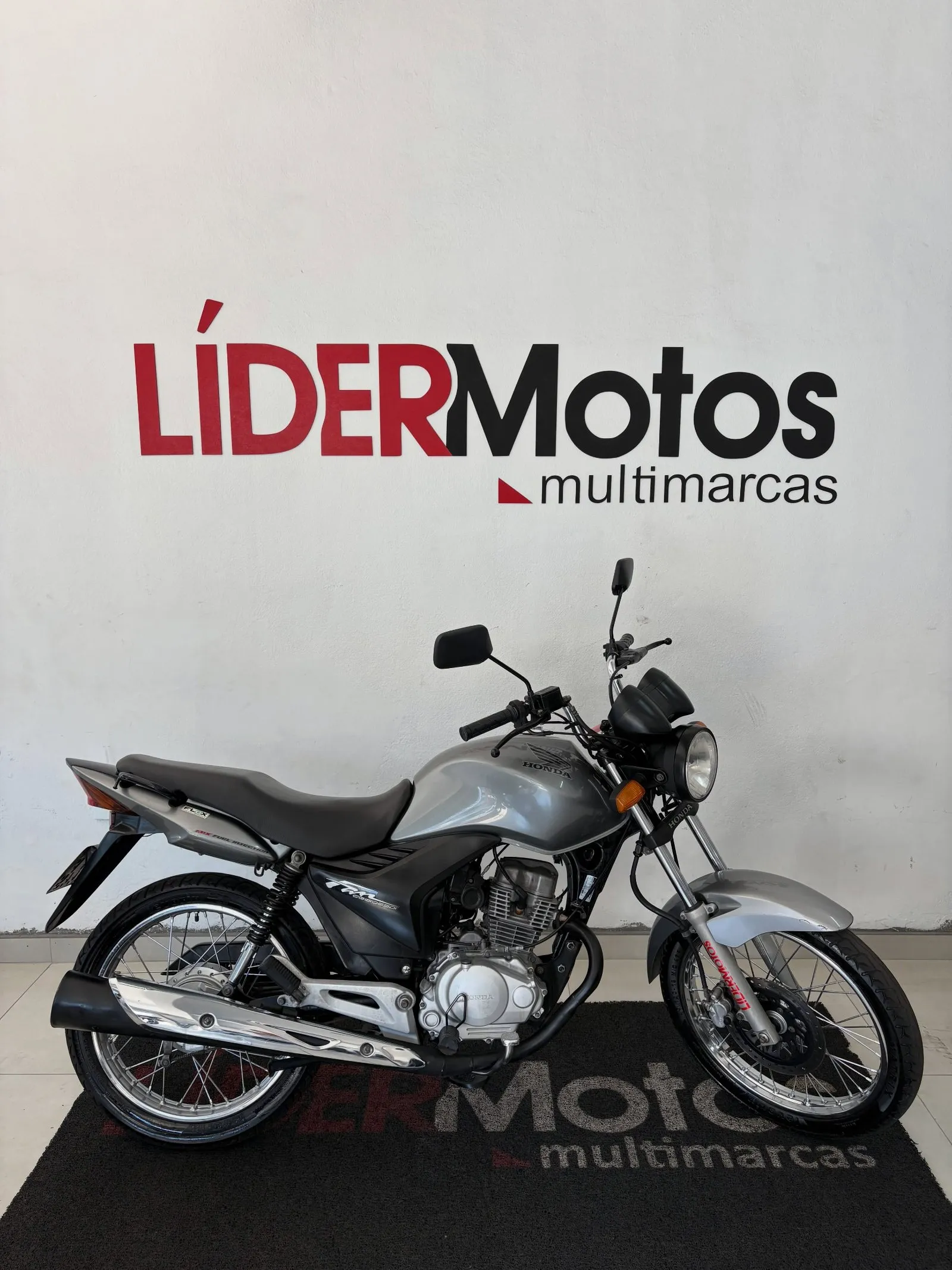 Moto Fan 150 ESDi 2011 com 48.000 km rodados