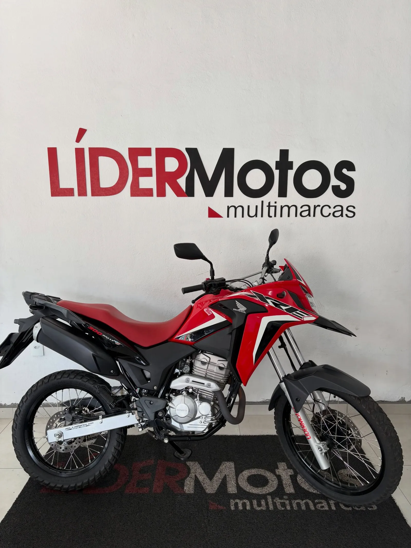 XRE 300 Rally 2022 – 9.639 km rodados, único dono