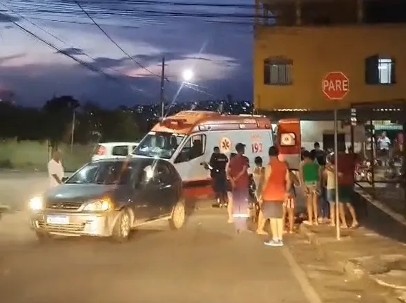 Manobra de conversão provoca acidente com moto no Garcias