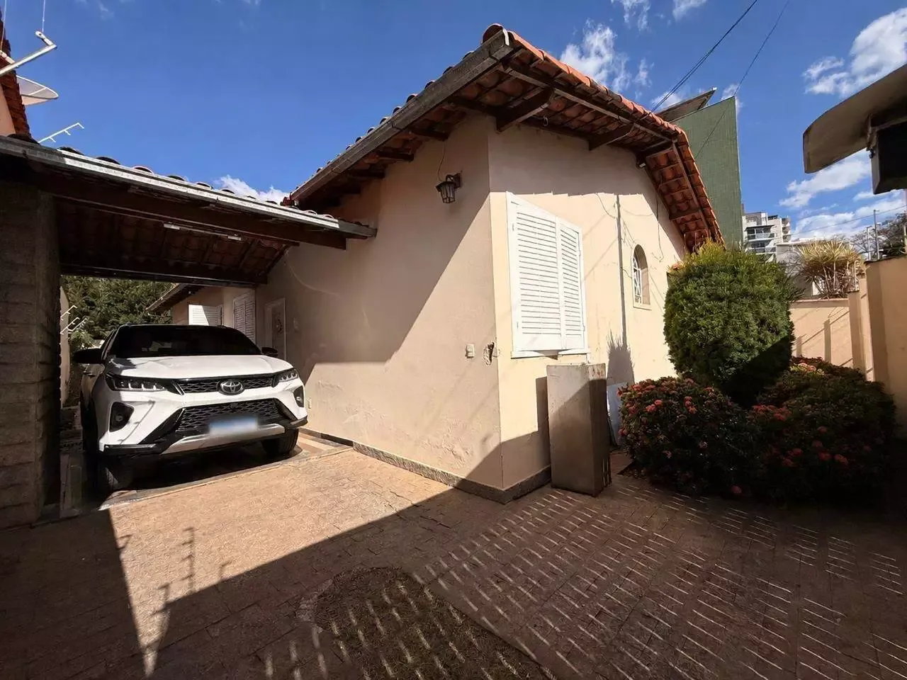 Casa à venda no Centro, 5 quartos, 142 m²
