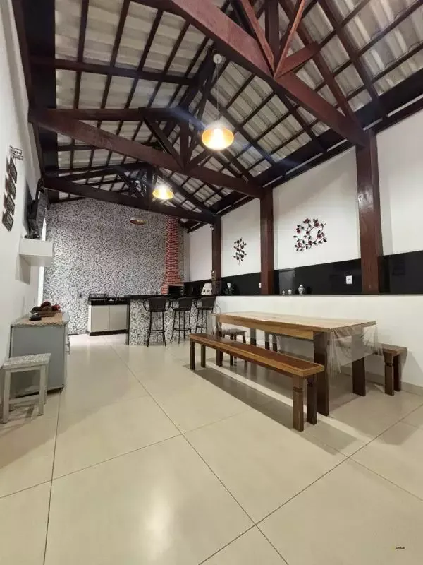 Casa 3 quartos com suíte no Vale das Aroeiras