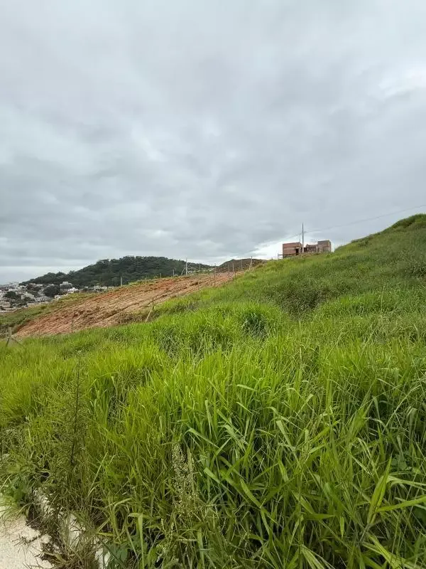 Lote à venda no Monte Carlo - R$ 260 mil