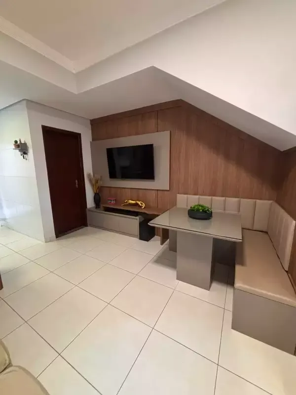 Excelente Casa com Ótima Localização — 2 quartos para alugar
