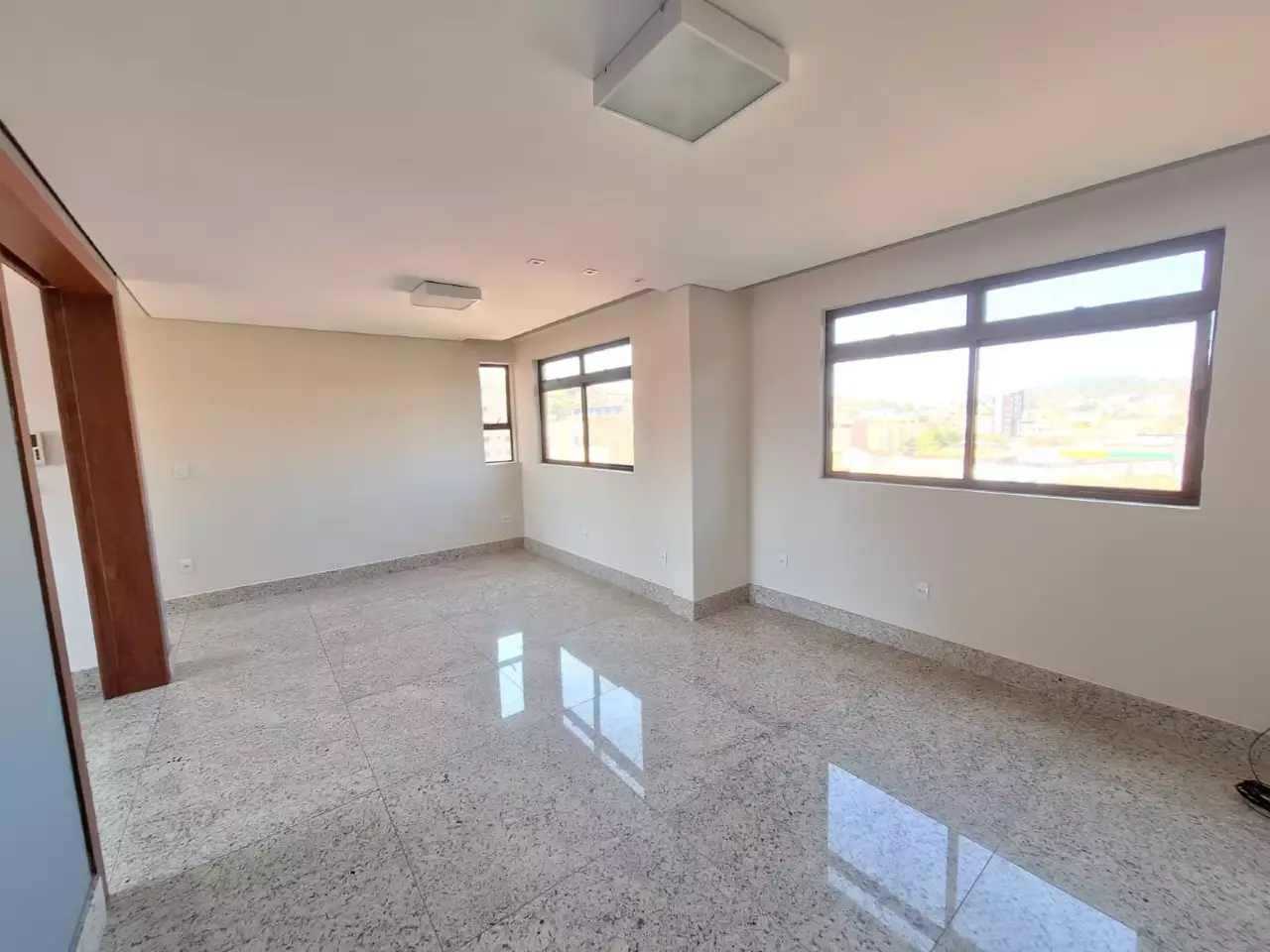 Excelente Apartamento 3 quartos para alugar no Cerqueira Lima