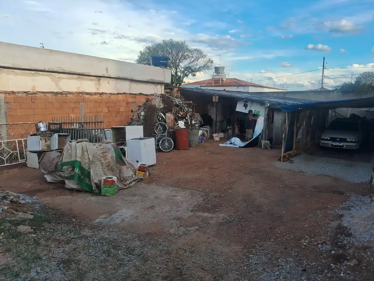 Lote à venda em Itaúna (Lourdes) – 300 m², uso residencial/comercial