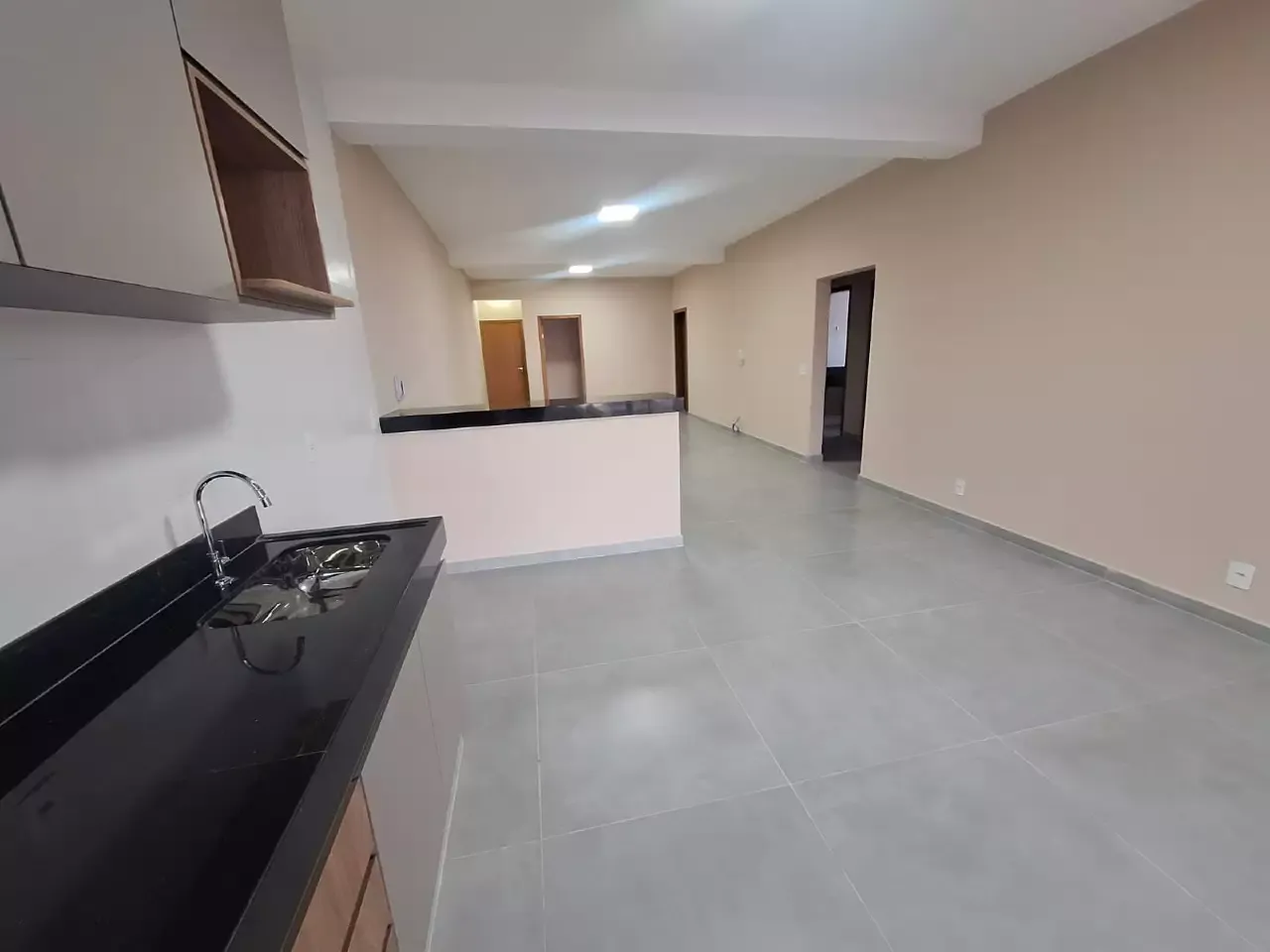 Excelente apartamento com varanda gourmet e área externa!