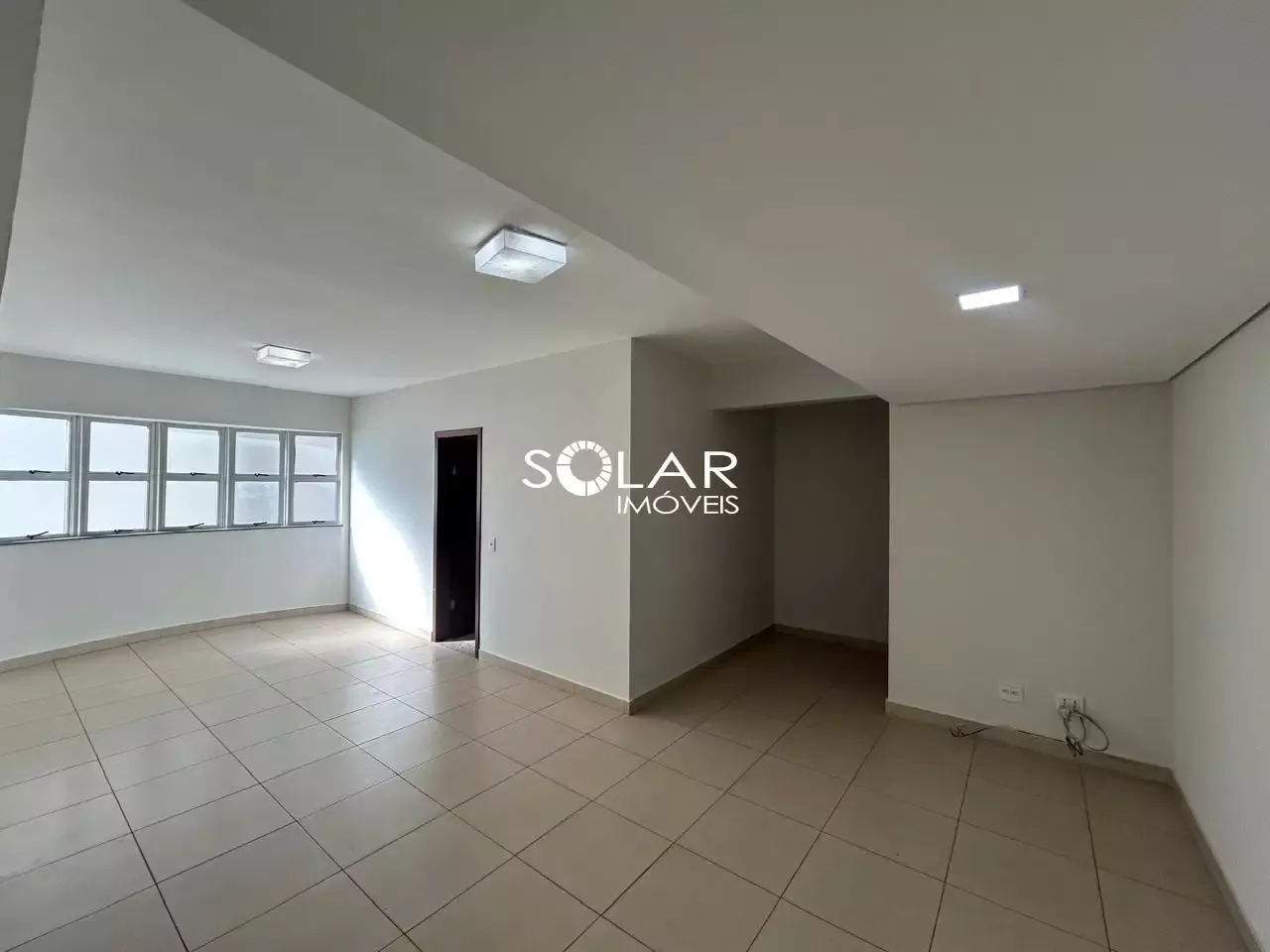 Apartamento 3 quartos, 173 m² para alugar no Centro