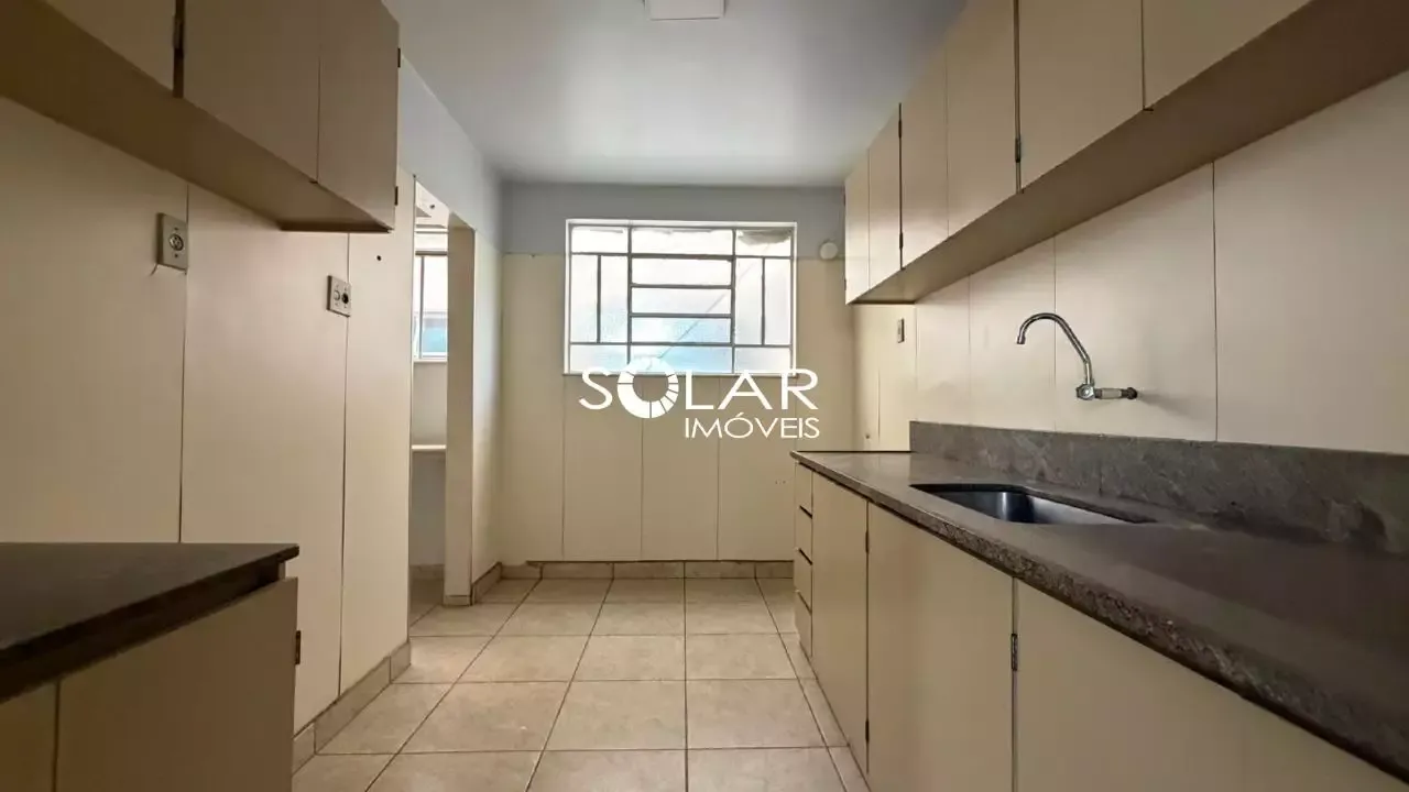 Apartamento 3 quartos com quintal para alugar no Centro