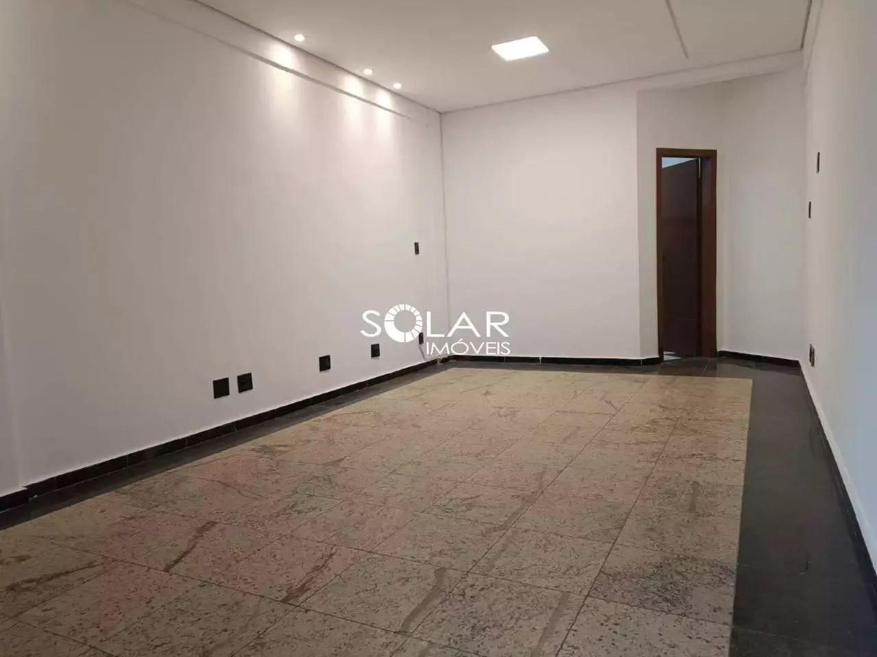 Sala comercial para alugar no Centro – 48 m²