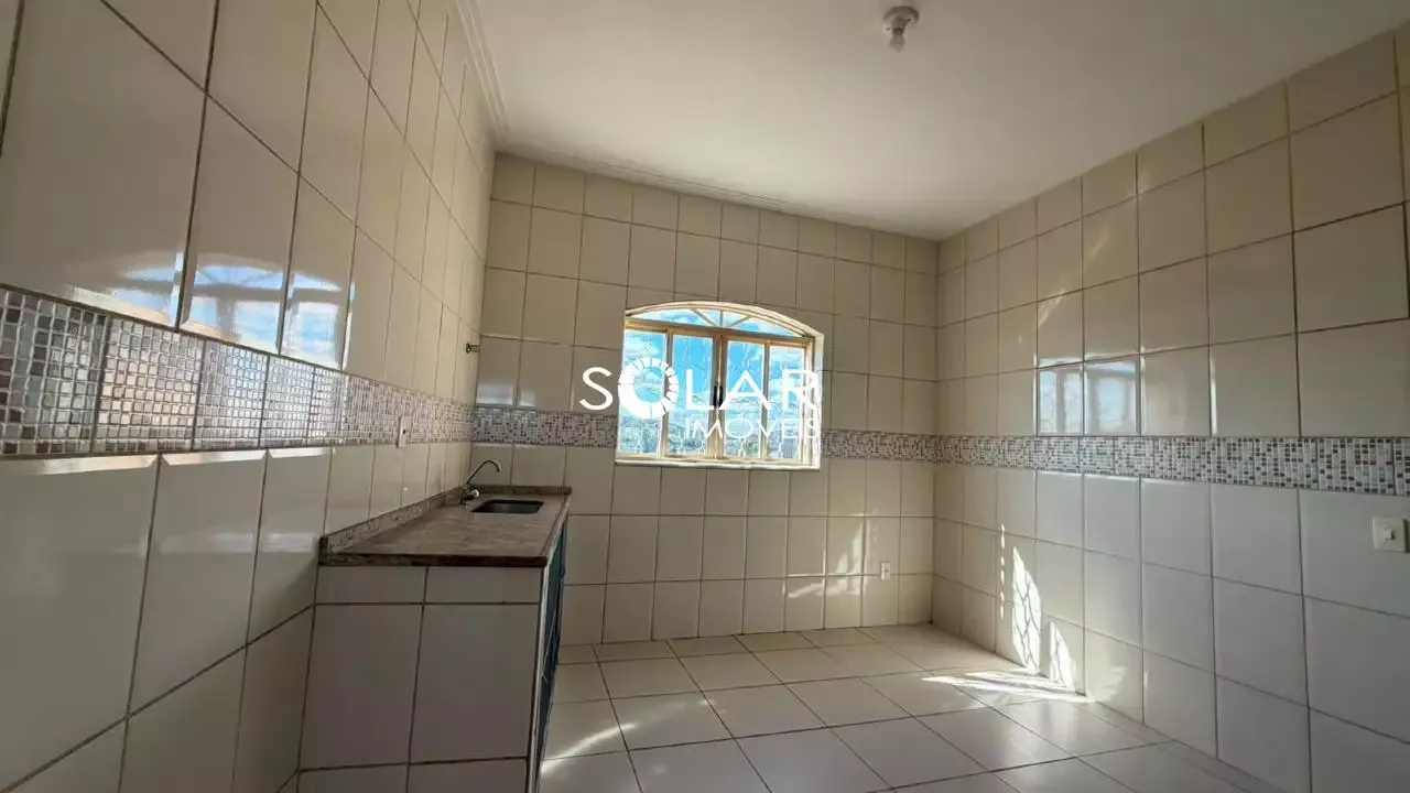 Casa para aluguel no bairro Garcias, em Itaúna