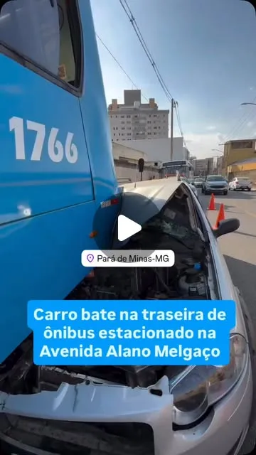 Acidente entre carro e ônibus na Avenida Alano Melgaço