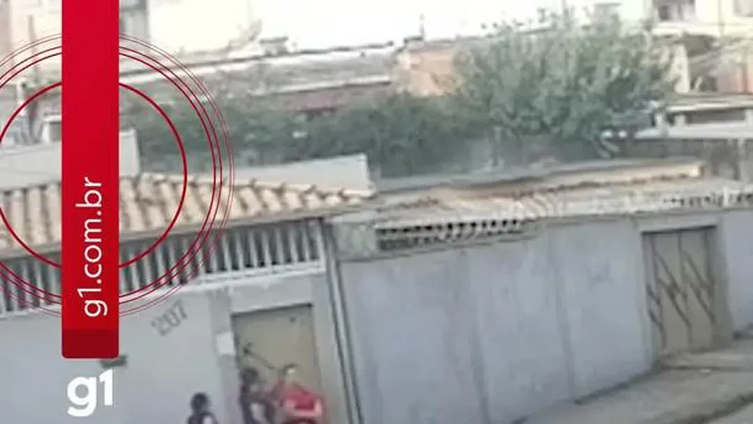 VÍDEO: Mulher é atropelada e motorista foge sem prestar socorro em MG