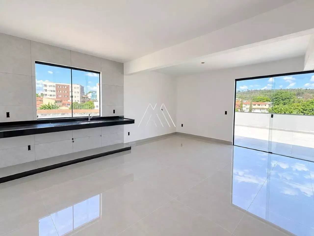 Apartamento com cobertura duplex à venda no Graças