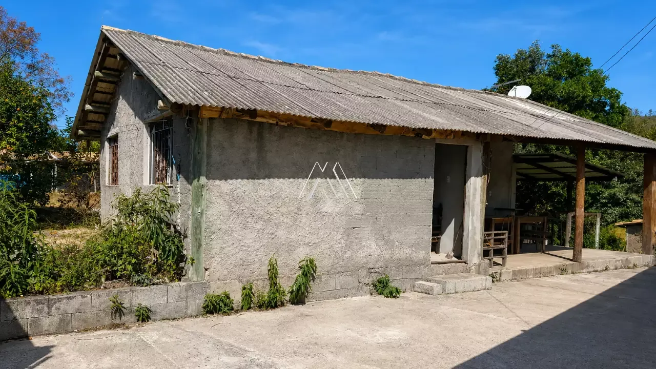 Chácara 1.000 m² com casa e área gourmet à venda na Córrego do Soldado em Itaúna