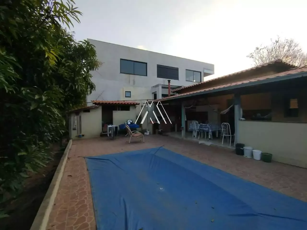 Vendo chácara em Itaúna em excelente localização! — 2 quartos, 1.400 m²