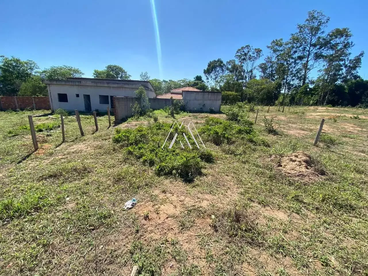 Vendo terreno comercial em Itaúna com ótima localização! — 300 m² no Brejo Alegre