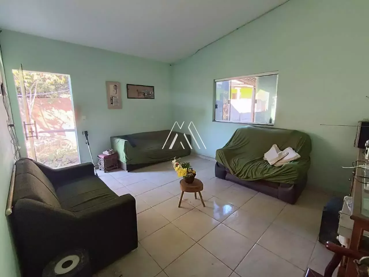Vendo casa em Itaúna em excelente localização! — 3 quartos no Córrego do Soldado