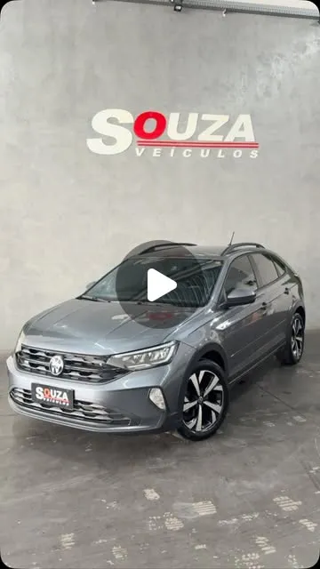 Volkswagen Nivus Highline 2021 com 40.000 km