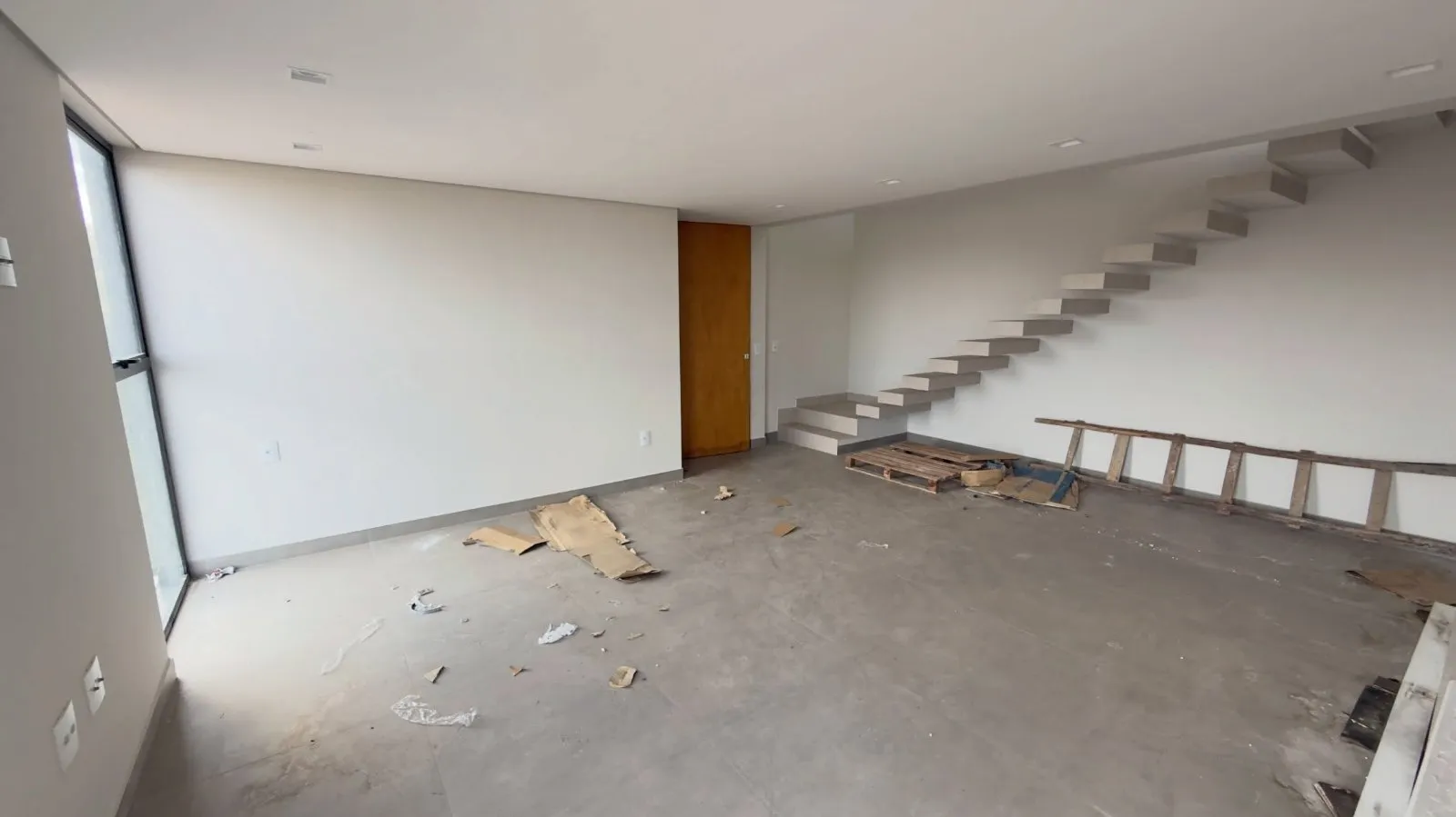Cobertura 3 suítes com 300 m² e 4 vagas