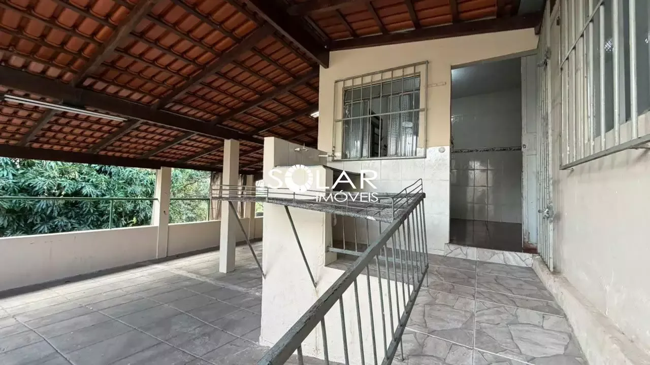 Casa para aluguel no bairro Santanense — 3 quartos