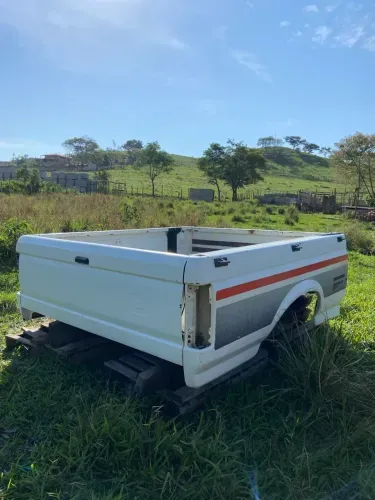 Caçamba F1000 93 a 98