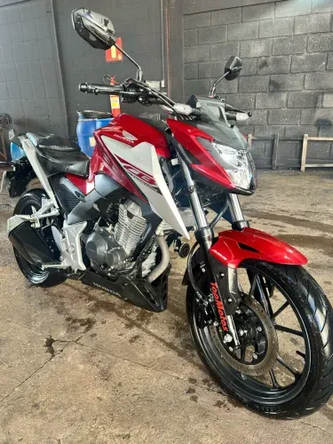 CB 300F Twister 2026 ABS