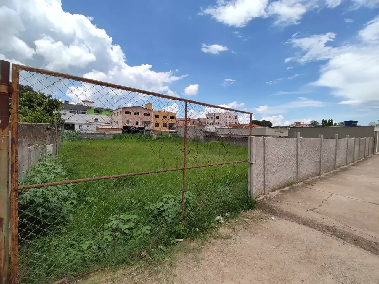Lote Avenida Jove Soares para alugar — 353 m²