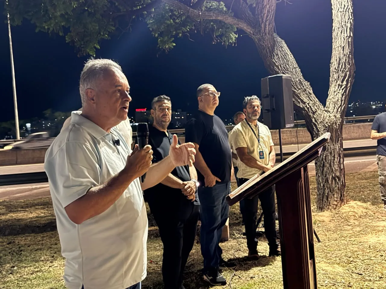 Prefeito agradece apoio durante entrega da iluminação na MG-050 em Itaúna