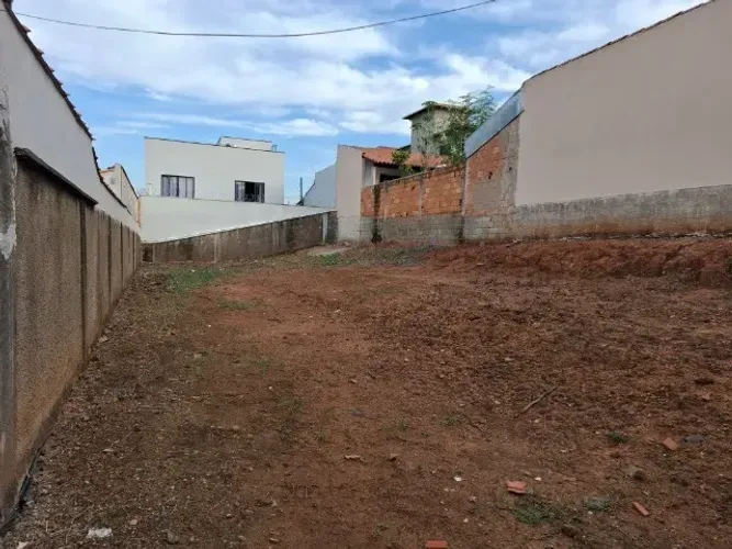 Lote 290m² | Morro do Engenho