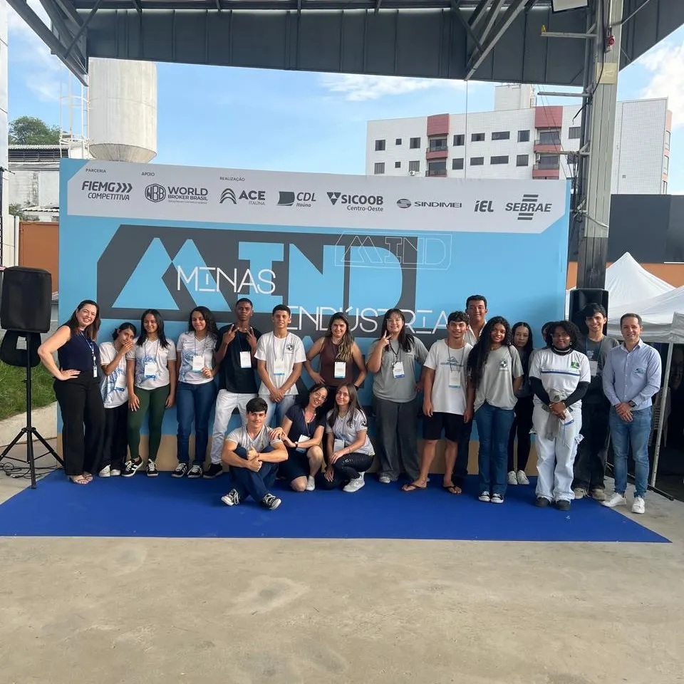 Alunos do Projeto Caminhos da Prosperidade no MIND