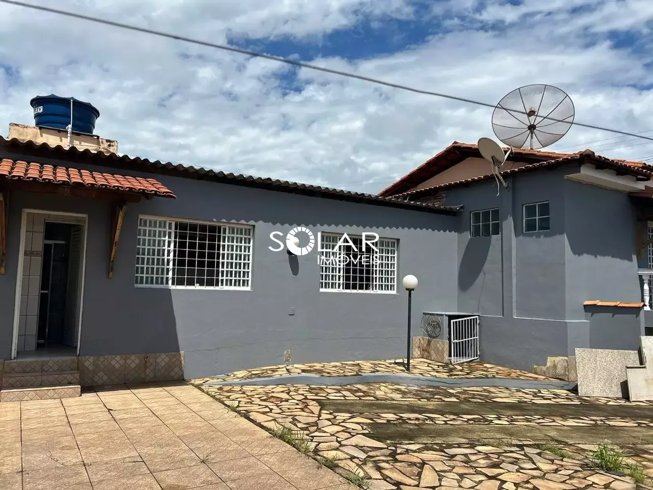 Excelente casa à venda no bairro Lourdes, em Itaúna