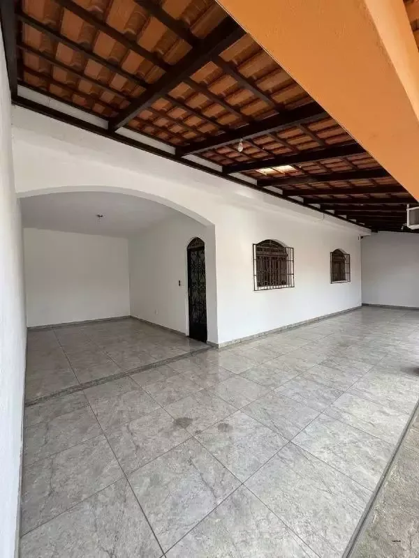 Casa à venda, 3 quartos, 4 vagas, no Parque Jardim