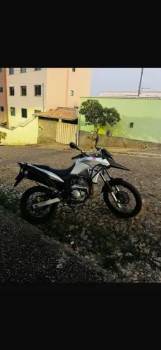 Xre 300 2014