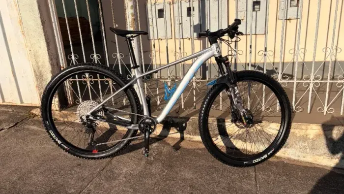Bicicleta ARO 29 TSW NUUK TODA DEORE
