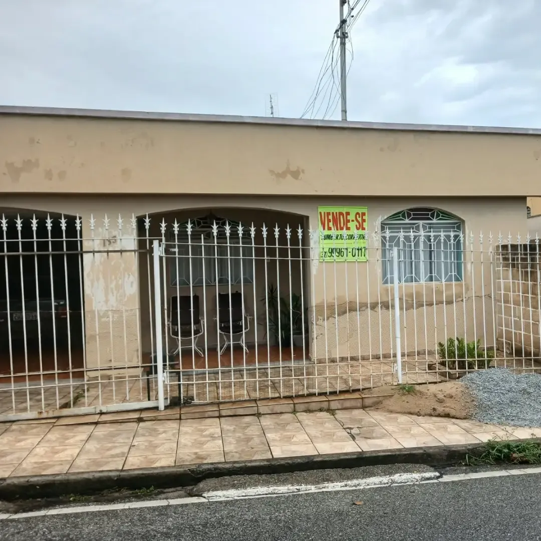 Casa 219 m² à venda no Cerqueira Lima